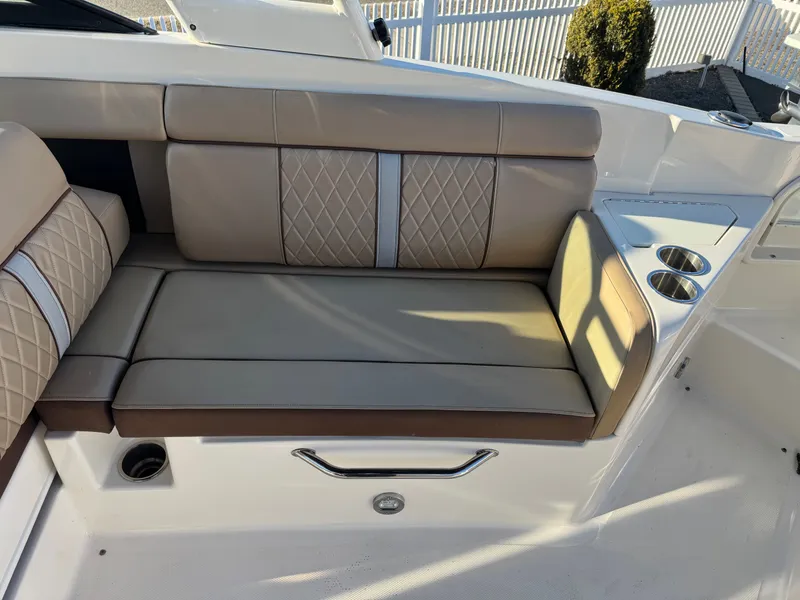 Slide: The Image of Sea Ray SDX 270 2016 - 34