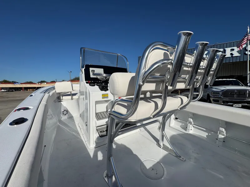 Slide: The Image of Sea Hunt Ultra 219 2026 - 10