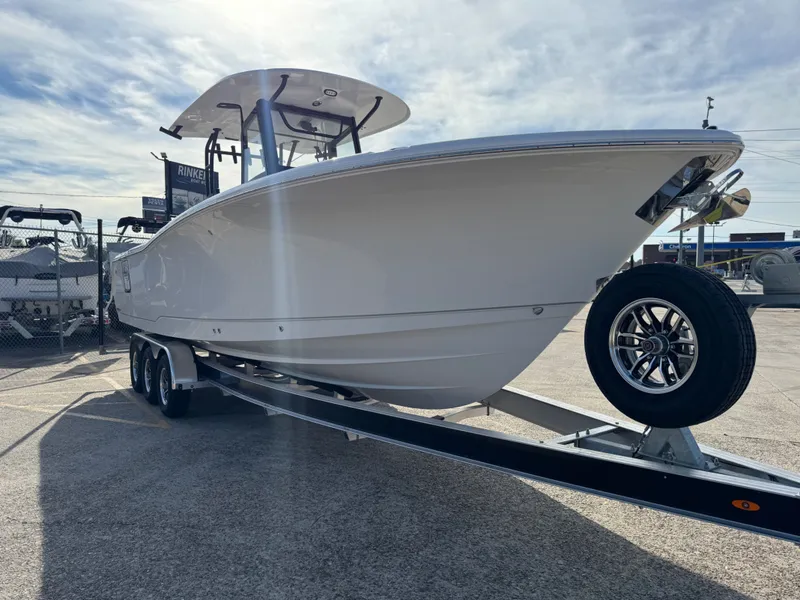 Slide: The Image of Sea Hunt Gamefish 28 Forward Seating 2026 - 9