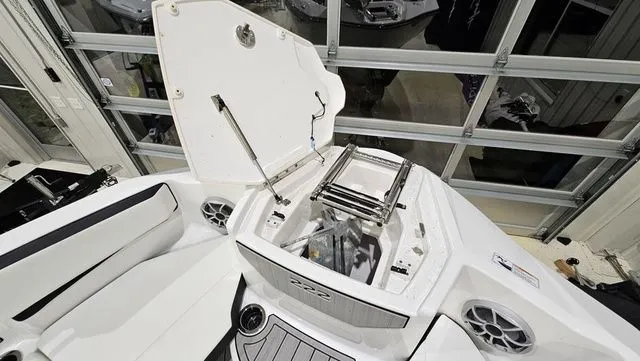 Slide: The Image of Yamaha 222SE 2024 - 20