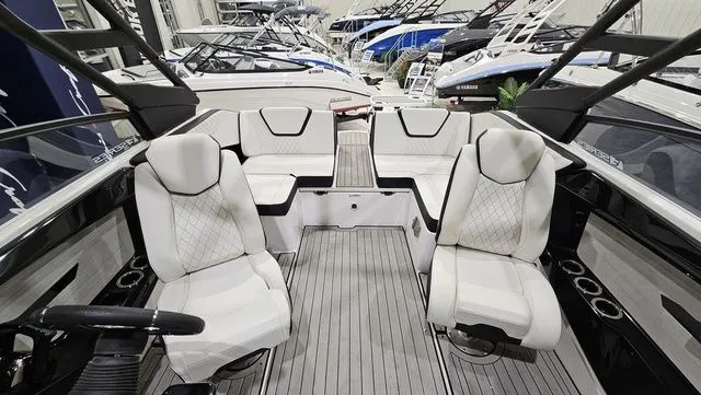 Slide: The Image of Yamaha 222SE 2024 - 8