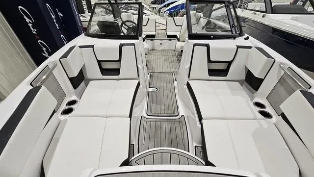 Slide: The Image of Yamaha 222SE 2024 - 17