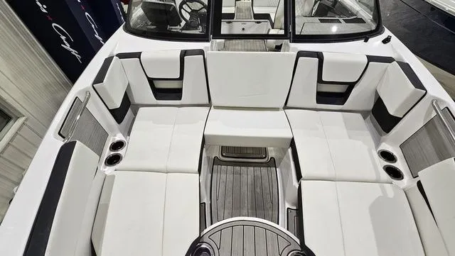 Slide: The Image of Yamaha 222SE 2024 - 19