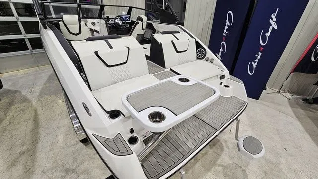 Slide: The Image of Yamaha 222SE 2024 - 7