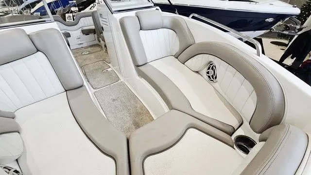 Slide: The Image of Yamaha 232 Limited 2009 - 18