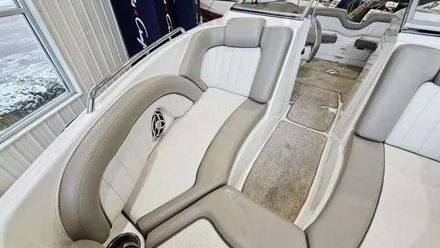 Slide: The Image of Yamaha 232 Limited 2009 - 19