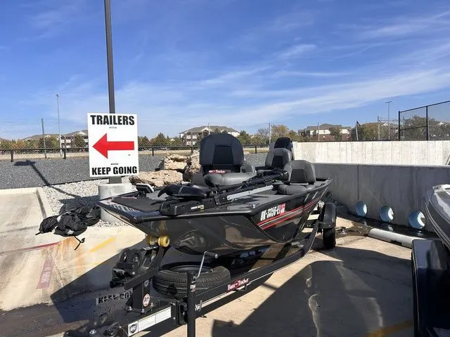 Slide: The Image of Tracker Bass Tracker Classic XL 2023 - 9