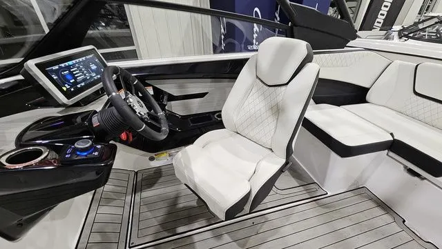 Slide: The Image of Yamaha 222SE 2024 - 13