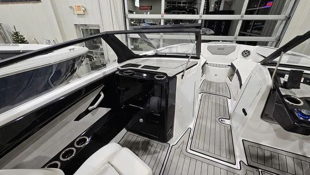 Slide: The Image of Yamaha 222SE 2024 - 15