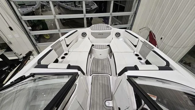 Slide: The Image of Yamaha 222SE 2024 - 16