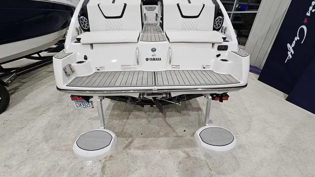 Slide: The Image of Yamaha 222SE 2024 - 6