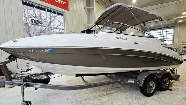 Slide: The Image of Yamaha 232 Limited 2009 - 2