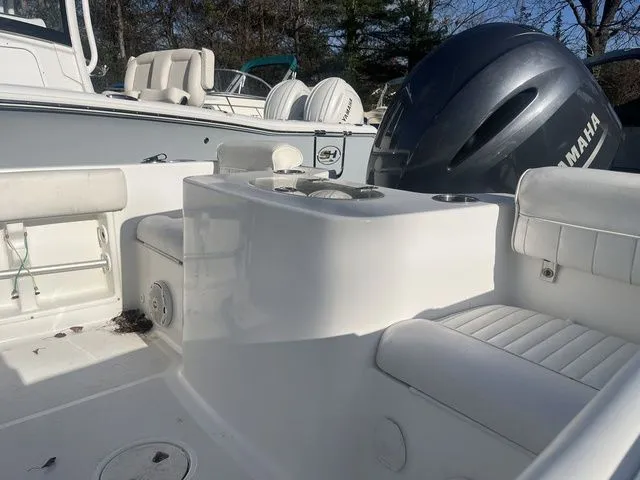 Slide: The Image of Sea Hunt Triton 225 2017 - 4