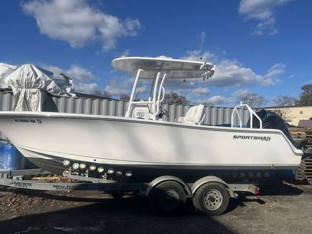 The Image of Sportsman Heritage 231 Center Console 2022 - 1