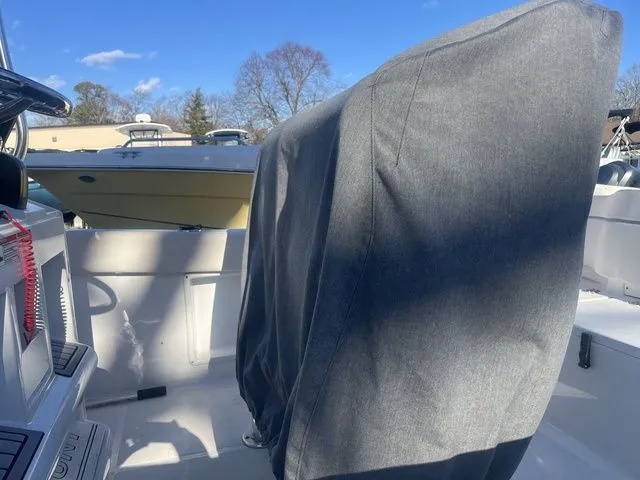 Slide: The Image of Sea Hunt Ultra 219 2024 - 6