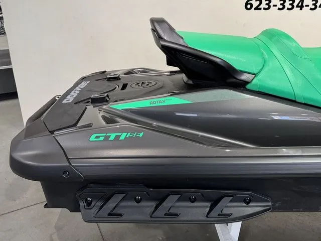 Slide: The Image of Sea-Doo GTI SE 170 2026 - 12