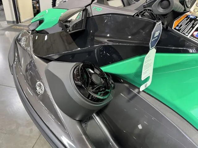 Slide: The Image of Sea-Doo GTI SE 170 2026 - 16