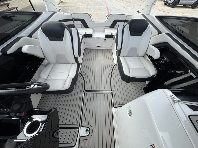 Slide: The Image of Yamaha 242 SE 2020 - 27