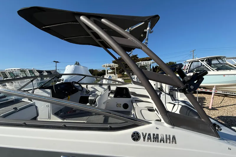 Slide: The Image of 2019 Yamaha AR195 boat with sleek design and modern features. - 3