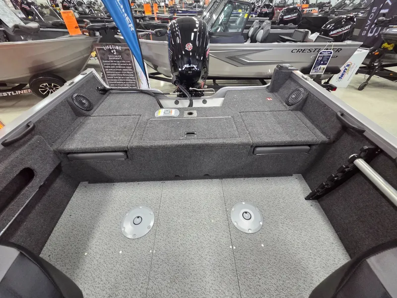 Slide: The Image of Interior of the 2026 Crestliner 1750 HAWKWT JS boat. - 17