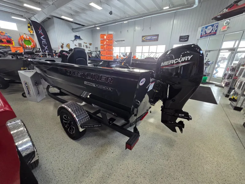 Slide: The Image of Crestliner 1650 Kodiak Tiller 2026 - 5