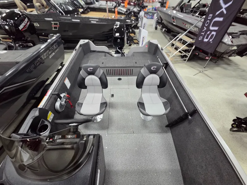 Slide: The Image of Crestliner 1650 Kodiak 2026 - 11