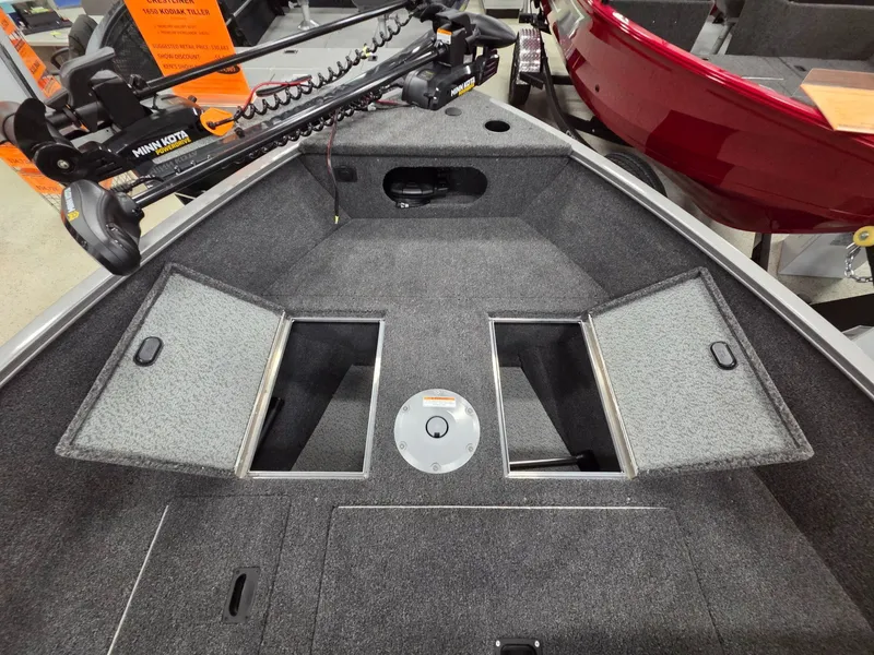 Slide: The Image of Crestliner 1650 Kodiak 2026 - 9