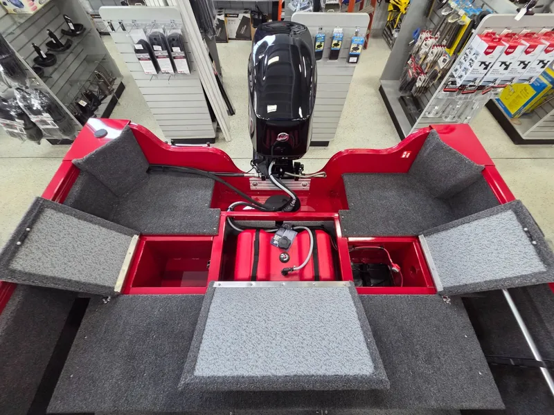 Slide: The Image of Crestliner 1650 Kodiak 2026 - 11