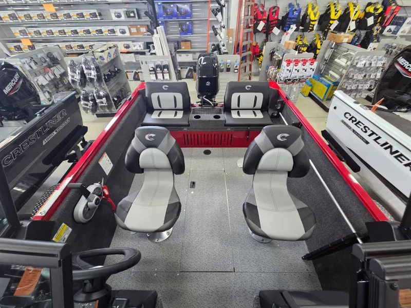 Slide: The Image of Crestliner 1650 Kodiak 2026 - 23