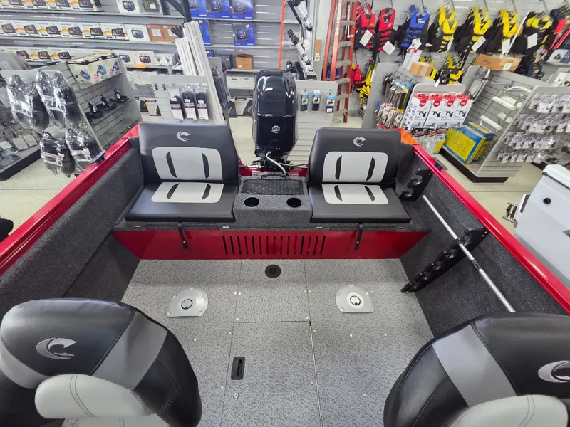 Slide: The Image of Crestliner 1650 Kodiak 2026 - 9