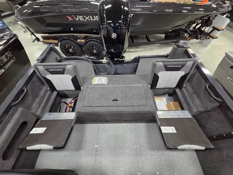 Slide: The Image of Crestliner 1650 Hawk 2026 - 18