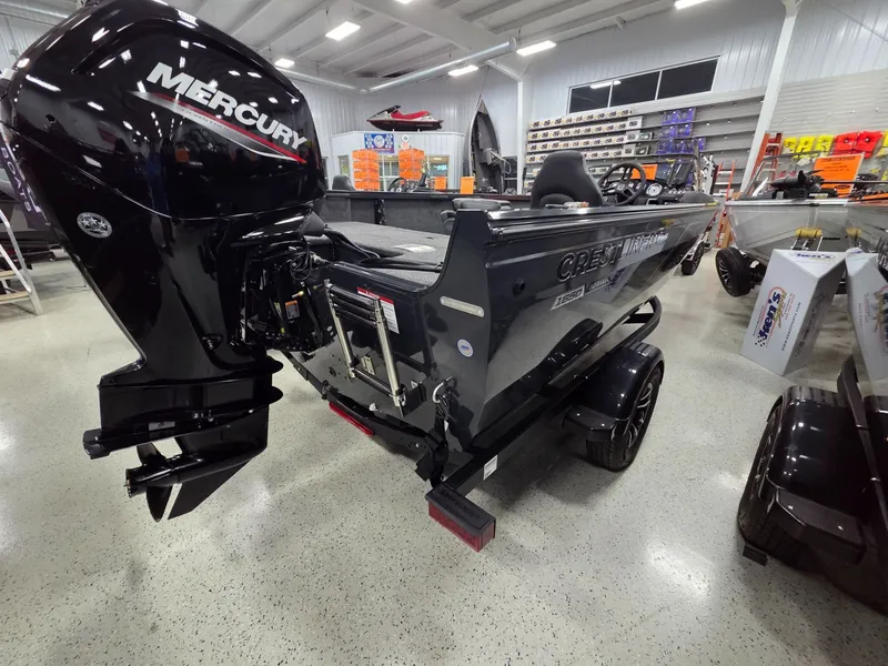 Slide: The Image of Crestliner 1650 Hawk 2026 - 4