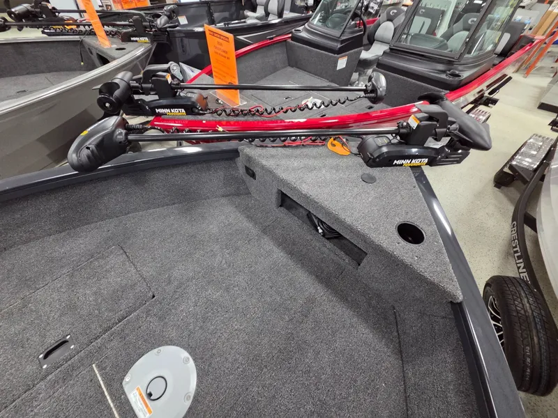 Slide: The Image of Crestliner 1650 Hawk 2026 - 7