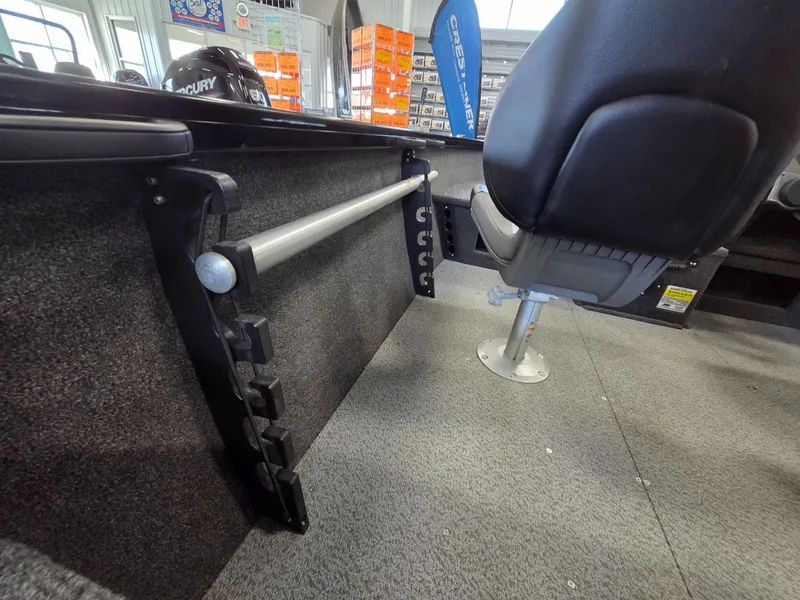 Slide: The Image of Crestliner 1650 Hawk 2026 - 14