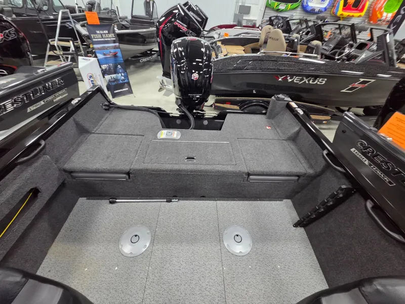 Slide: The Image of Crestliner 1750 Hawk 2026 - 13