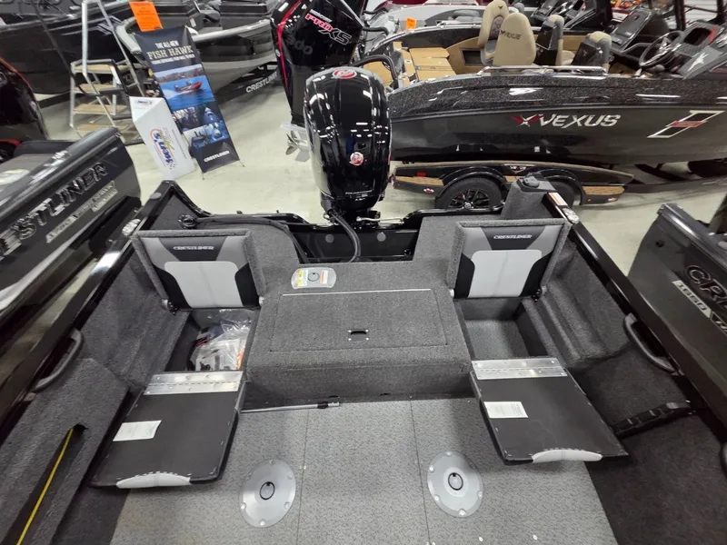 Slide: The Image of Crestliner 1750 Hawk 2026 - 15