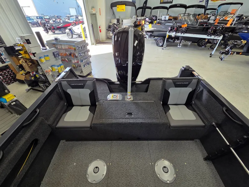 Slide: The Image of Crestliner 1750 Hawk 2026 - 16