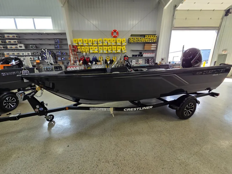 Slide: The Image of Crestliner 1750 Hawk 2026 - 6