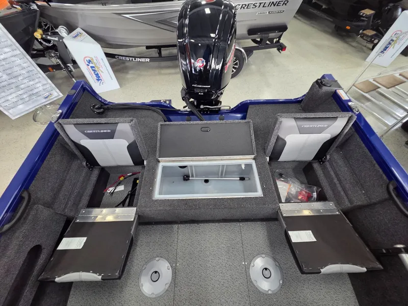 Slide: The Image of Crestliner 1750 Hawk 2026 - 9