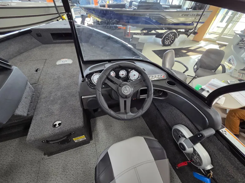 Slide: The Image of Crestliner 1750 Hawk 2026 - 15