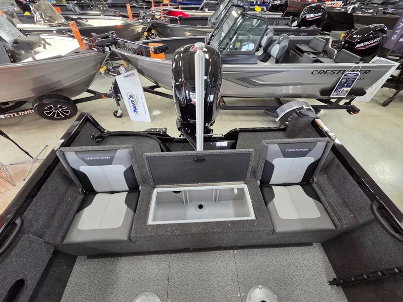 Slide: The Image of Crestliner 1750 Hawk 2026 - 18