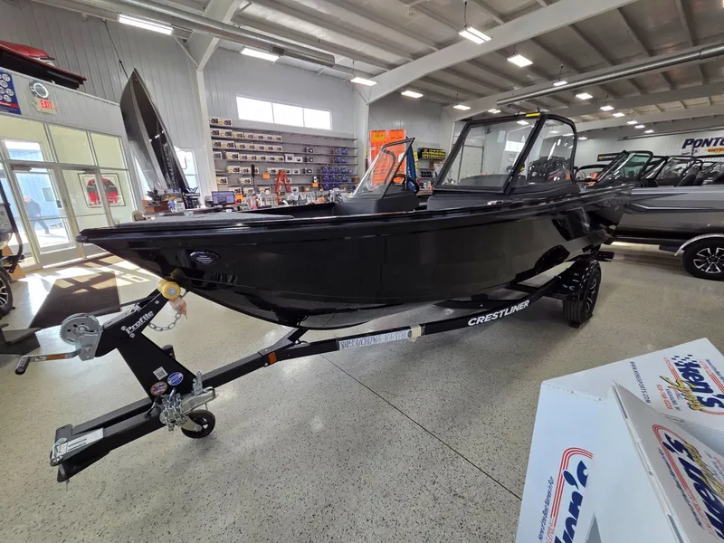 Slide: The Image of Crestliner 1750 Hawk 2026 - 4