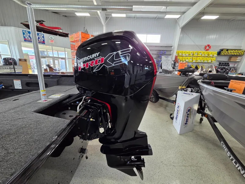 Slide: The Image of Crestliner 1750 Hawk 2026 - 7