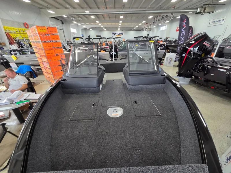 Slide: The Image of Crestliner 1750 Hawk 2026 - 8