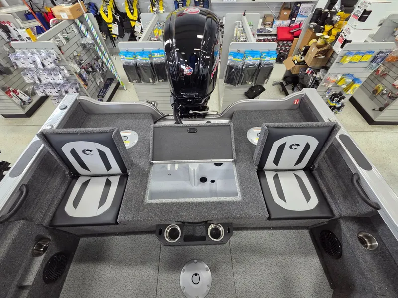 Slide: The Image of Crestliner 1750 Fish Hawk SC JS 2026 - 11