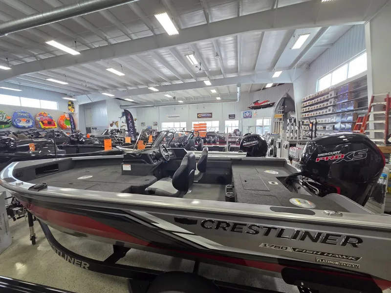 Slide: The Image of Crestliner 1750 Fish Hawk SC JS 2026 - 9