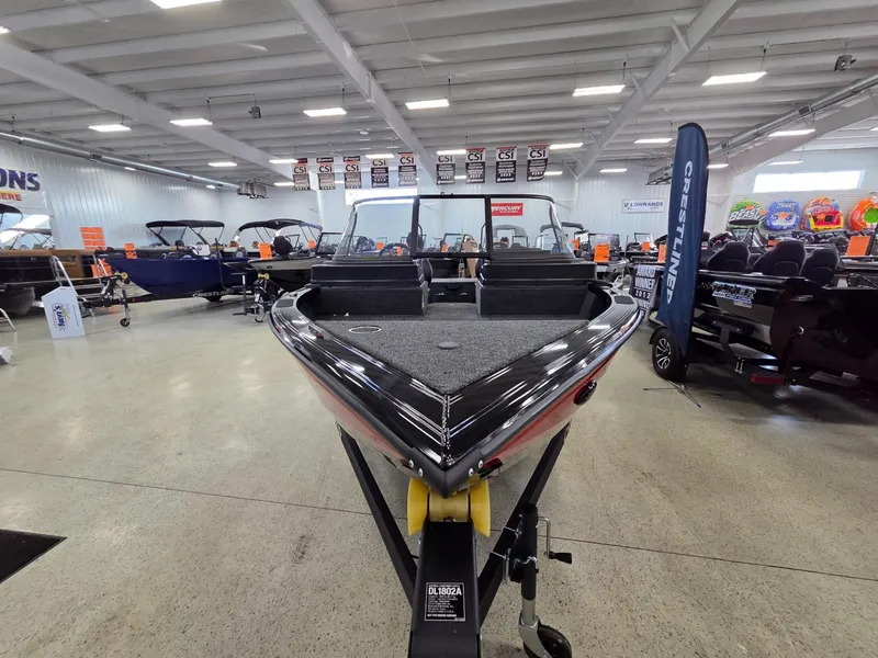 Slide: The Image of Crestliner 1750 Fish Hawk WT JS 2026 - 8