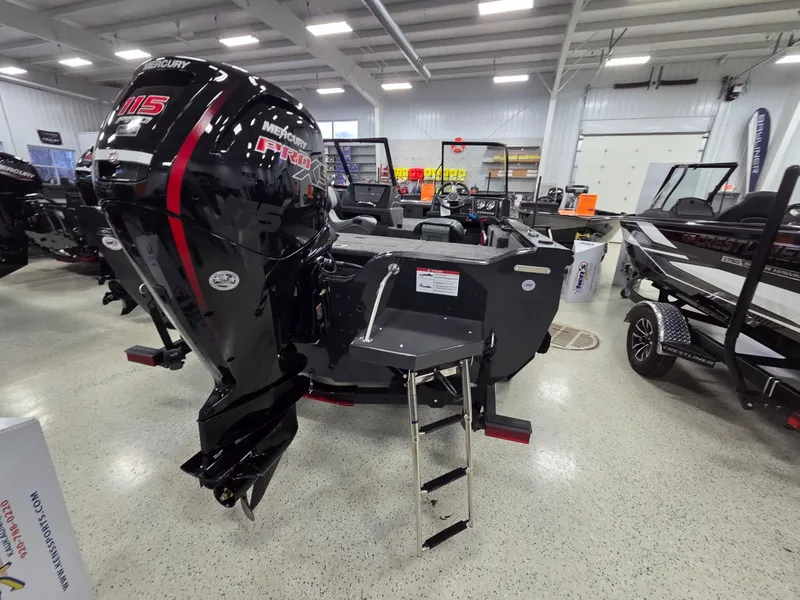 Slide: The Image of Crestliner 1750 Fish Hawk WT JS 2026 - 5