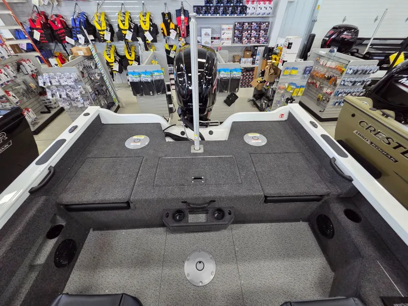 Slide: The Image of Crestliner 1750 Fish Hawk WT JS 2026 - 22