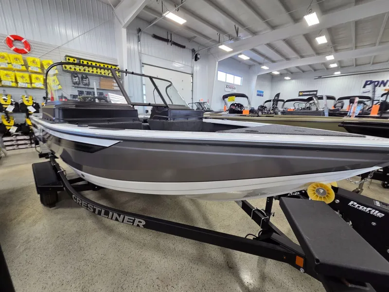 Slide: The Image of Crestliner 1750 Fish Hawk WT JS 2026 - 3